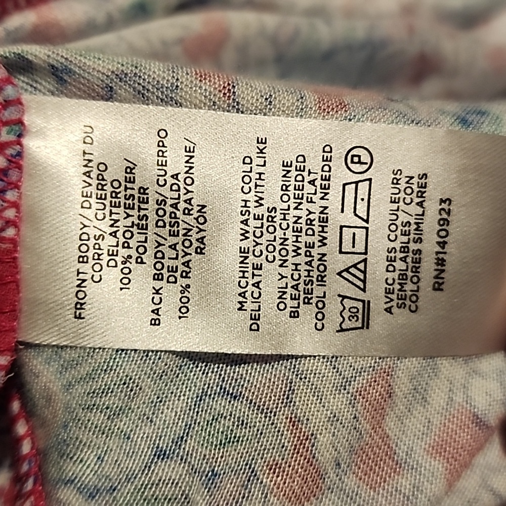 LOFT Floral V-Neck Sleeveless Blouse Size Large PTP 23in. Length 25/28 In - Picture 7 of 7